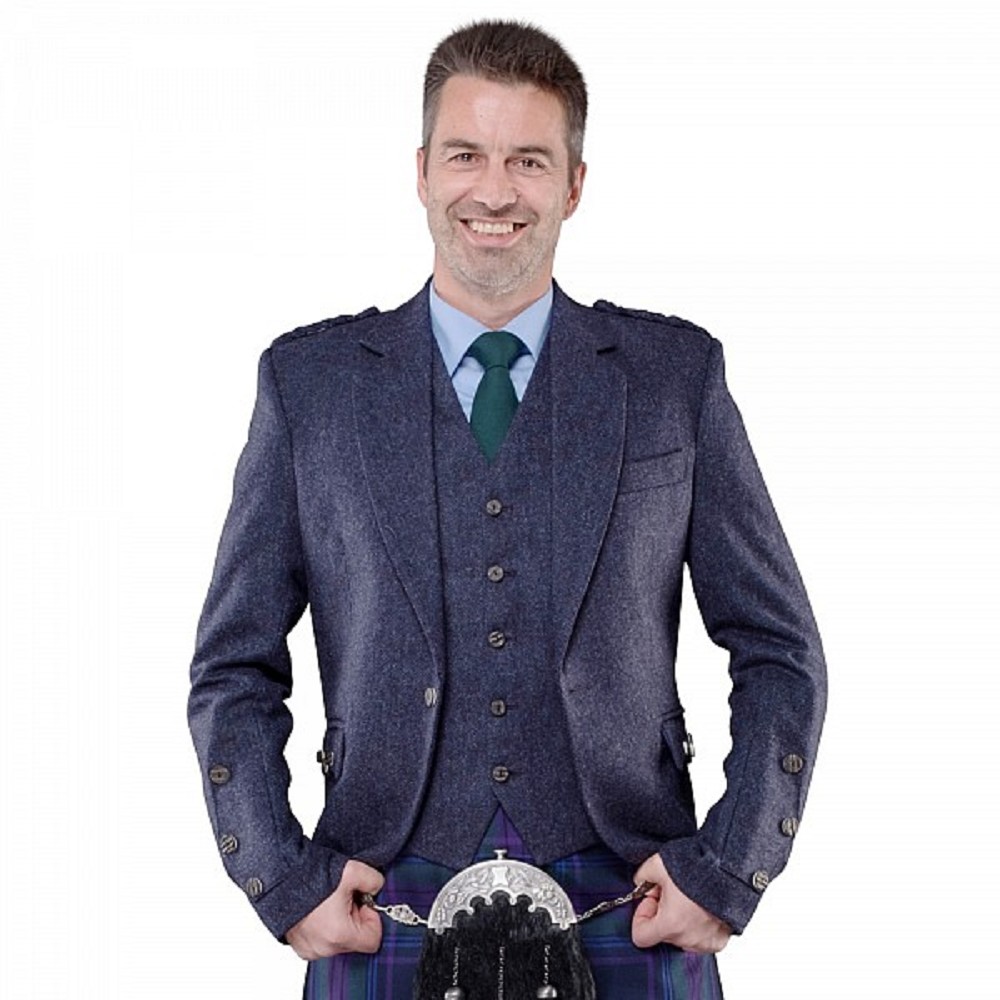 Veste et gilet gris clair BLEU LOMOND en tweed. Veste et gilet gris clair BLEU LOMOND en tweed.