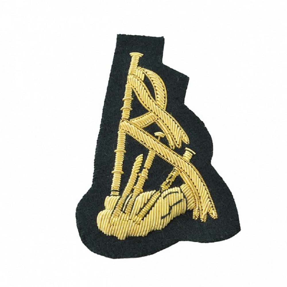 Pipe-Badge embroidered Gold on black