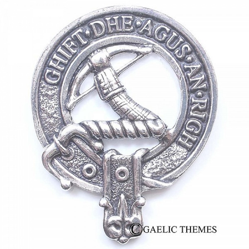 Cap Badge, Clan MacInnes