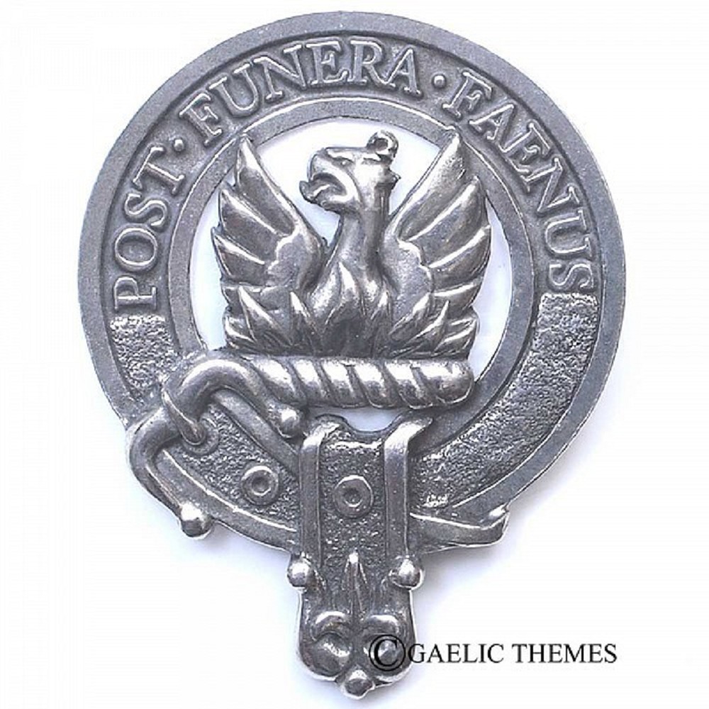 Cap Badge, Clan Mow