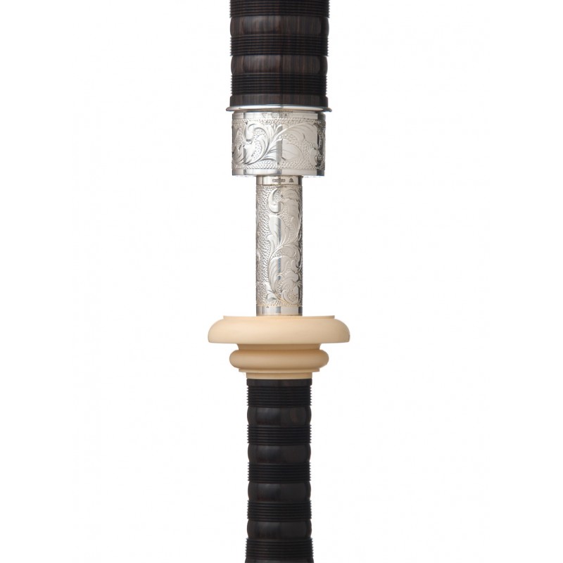 Peter Henderson PH05H Silver Blackwood Bagpipes Peter Henderson PH05H Silver Blackwood Bagpipes